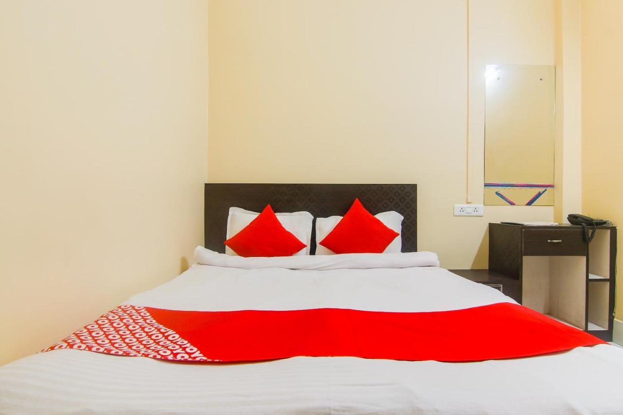 Oyo Dayal Residency Tezpur Luaran gambar