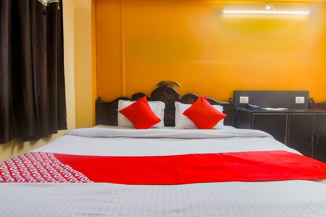 Oyo Dayal Residency Tezpur Luaran gambar