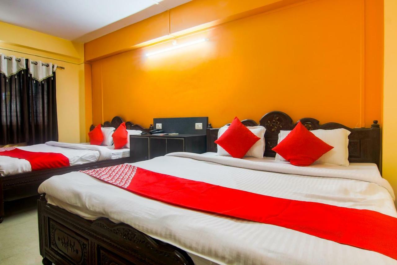 Oyo Dayal Residency Tezpur Luaran gambar